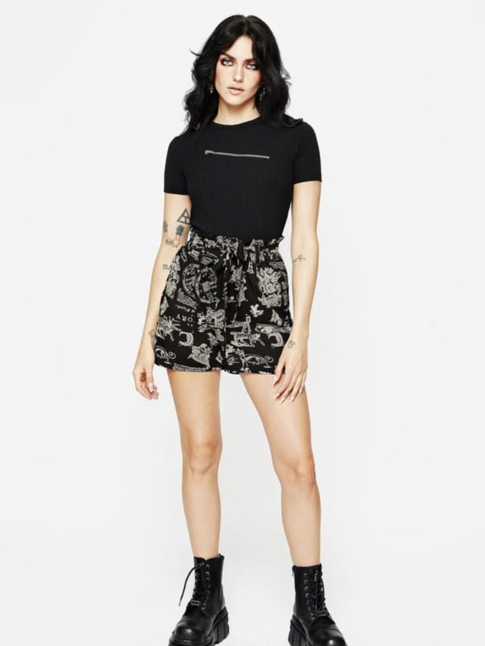 DISTURBIA Heresy Paperbag high rise shorts